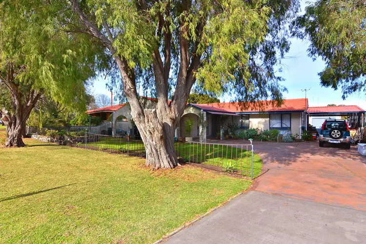 5 Dunbarton Way, Withers WA 6230