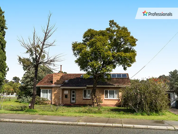 34 Little John Rd, Armadale WA 6112