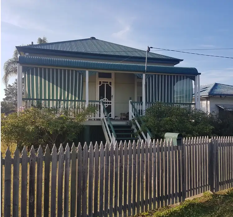 20 Alice Street, Silkstone QLD 4304