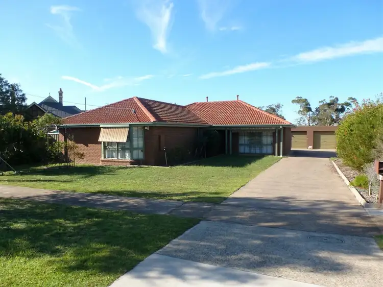 7 Bath Street, Ararat VIC 3377
