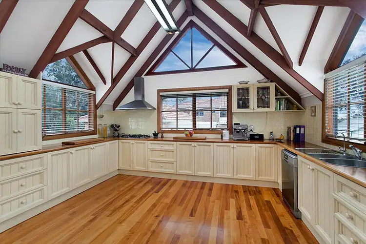 36 Tecoma Street, Heathcote NSW 2233