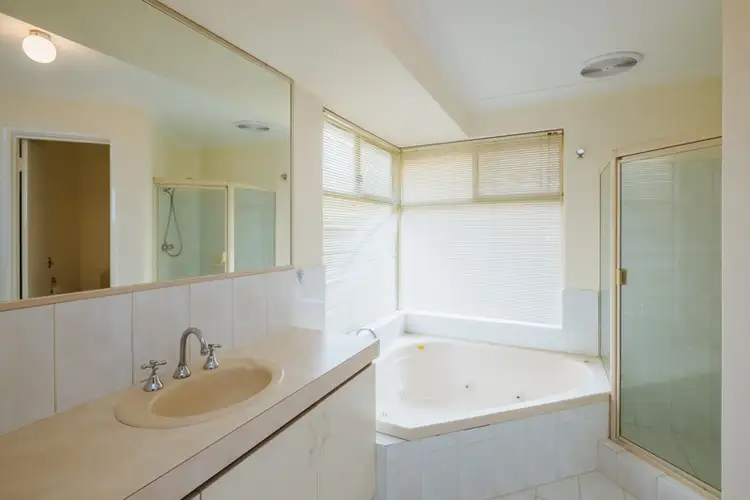 Sixth view of Homely house listing, 2 Oberon Close, Dianella WA 6059