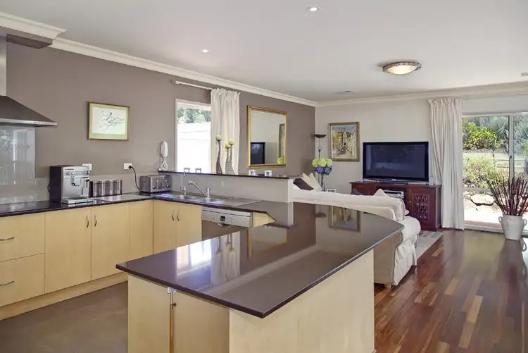 7 Gleeson Crescent, Rostrevor SA 5073