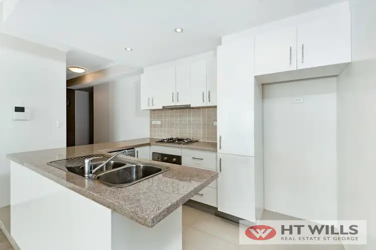 Third view of Homely unit listing, 18/11-13 Treacy Street, Hurstville NSW 2220