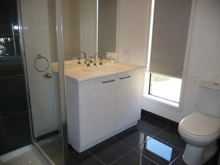 Seventh view of Homely house listing, 3 Dover Court, Echuca VIC 3564