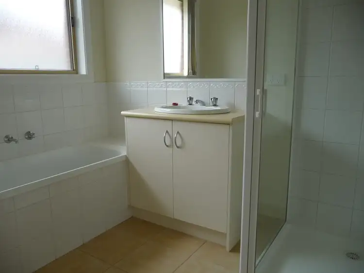 Fourth view of Homely house listing, 28 Jamieson Dr, Echuca VIC 3564