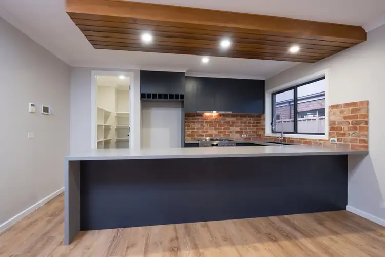 Sixth view of Homely house listing, 20 Ruthven Circuit, Wodonga VIC 3690