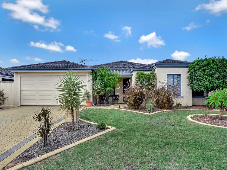 35 Shelduck Crescent, Bennett Springs WA 6063