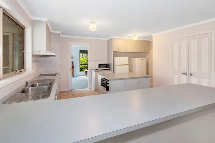 19 Rosella Road, Lal Lal VIC 3352