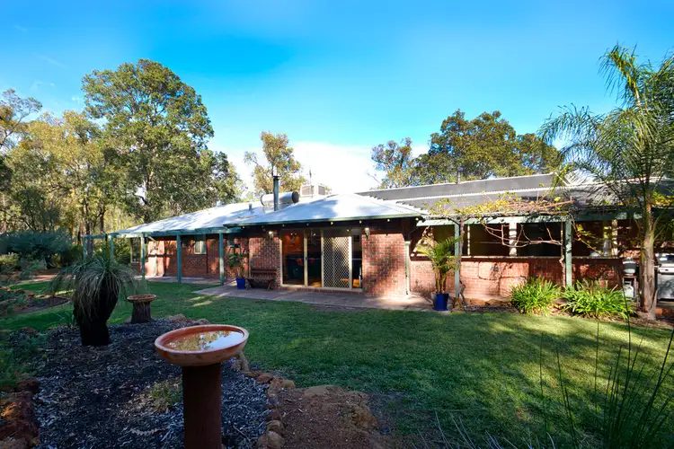 340 Lapoinya Place, Stoneville WA 6081