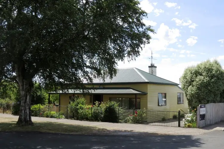 Main view of Homely house listing, 4 Henry Street, Sheffield TAS 7306