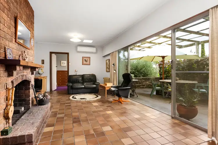 Second view of Homely house listing, 5 Fran Court, Templestowe Lower VIC 3107