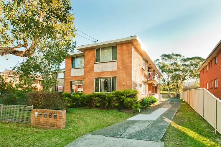 Main view of Homely house listing, 2/32 Rann Street, Fairy Meadow NSW 2519