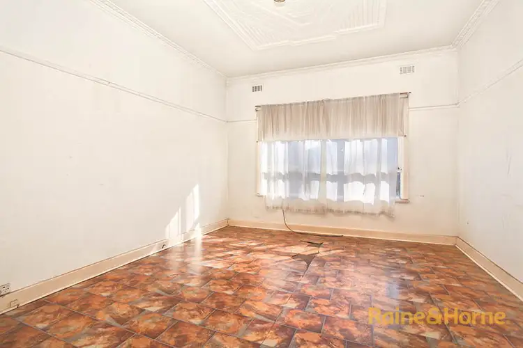 Fourth view of Homely house listing, 8 Oakland Street, Maribyrnong VIC 3032