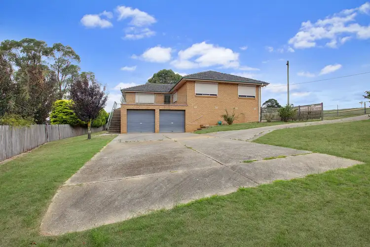 6 Benbullen Pl, Goulburn NSW 2580