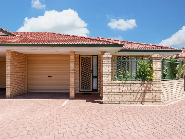 2/10 Marks Place, Morley WA 6062