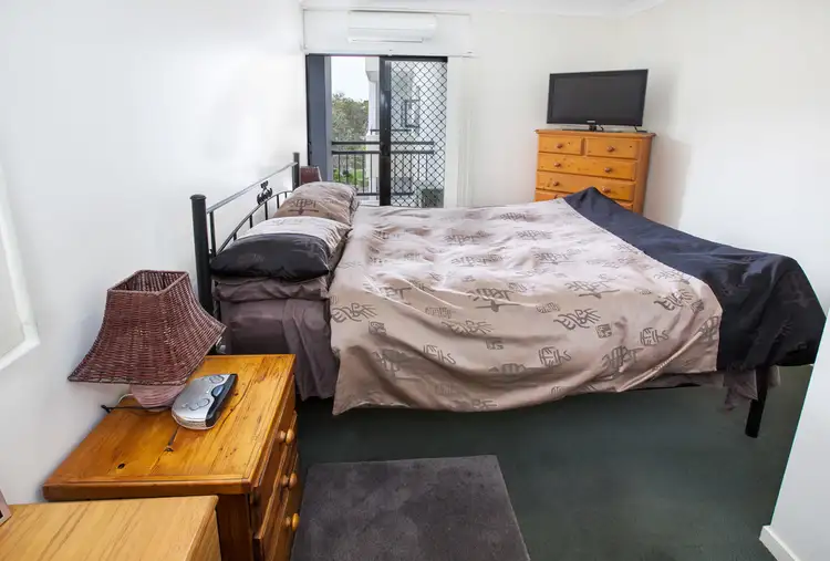 Sixth view of Homely unit listing, 3/33 Humpybong Esplanade, Redcliffe QLD 4020