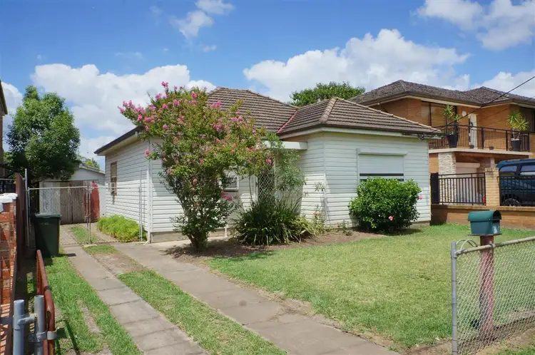 74 Wyong St, Canley Heights NSW 2166