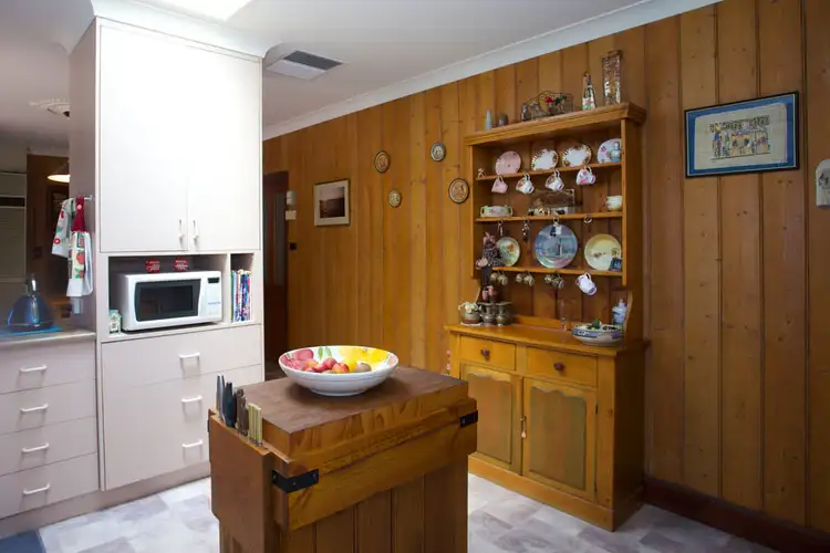 Fifth view of Homely house listing, 4 Dawson Court, Horsham VIC 3400