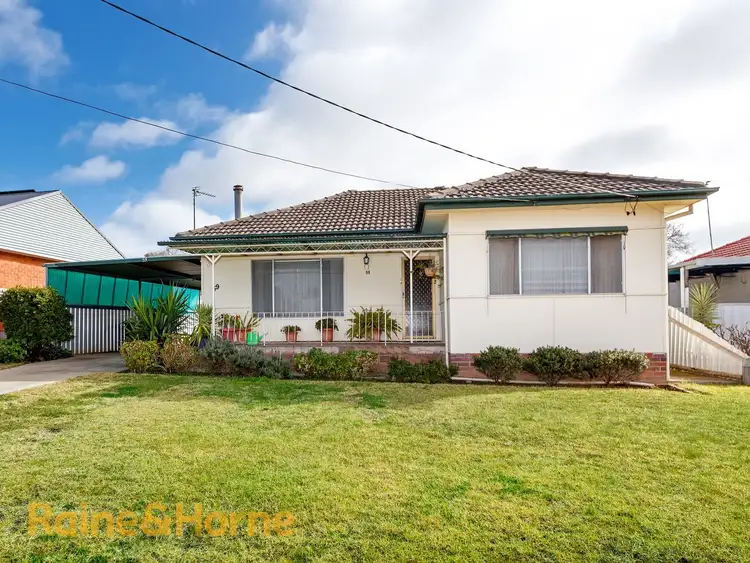 59 Tichborne Crescent, Kooringal NSW 2650