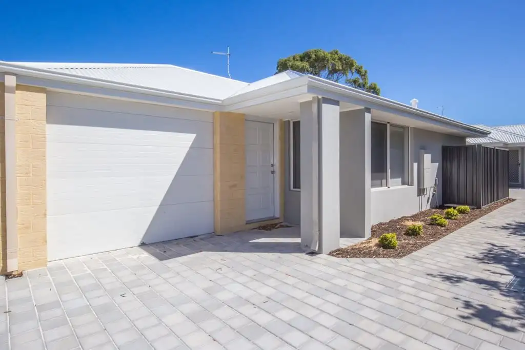 Main view of Homely unit listing, 2/129b Alice Street, Doubleview WA 6018