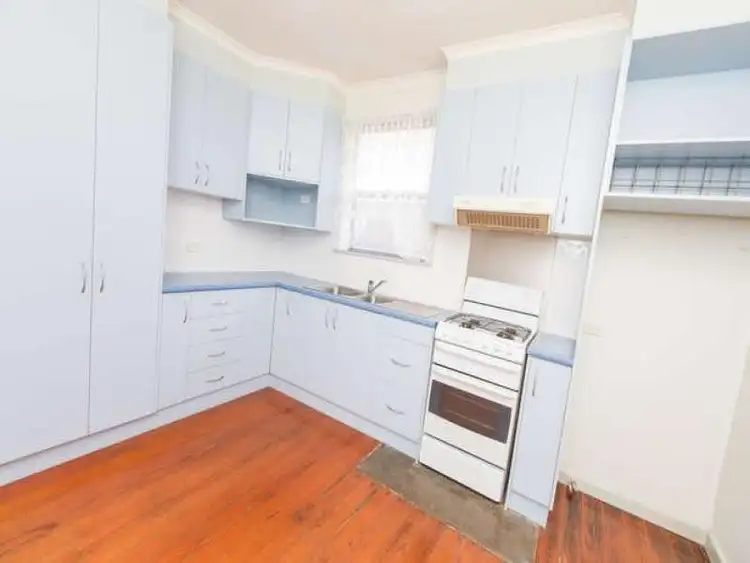 Second view of Homely house listing, 5 Keam Crescent, Mildura VIC 3500