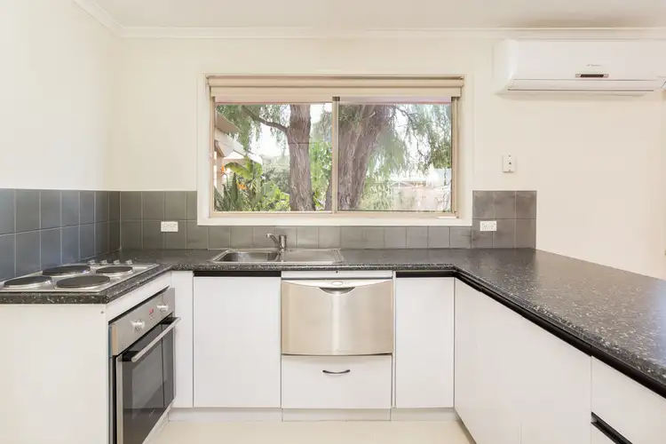 Fifth view of Homely house listing, 3 GRELIS COURT, Red Cliffs VIC 3496