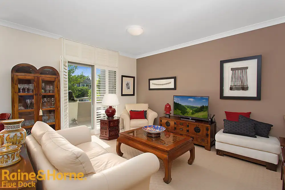Main view of Homely apartment listing, 10/10 Kings Park CCT, Five Dock NSW 2046