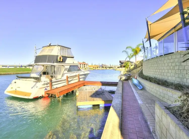 Sixth view of Homely house listing, 29 Finistere Island Retreat, Halls Head WA 6210