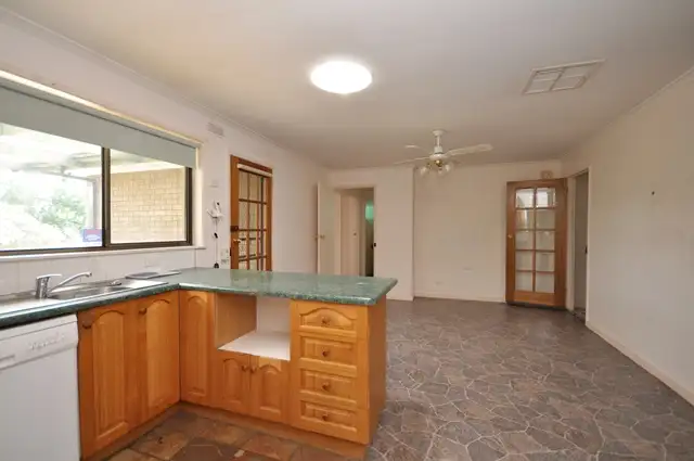 Fourth view of Homely house listing, 32 Highland Crescent, Wodonga VIC 3690