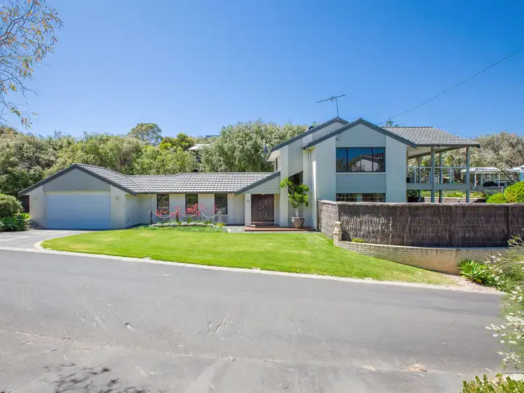 Fourth view of Homely house listing, 10 McCourt Place, Peppermint Grove Beach WA 6271