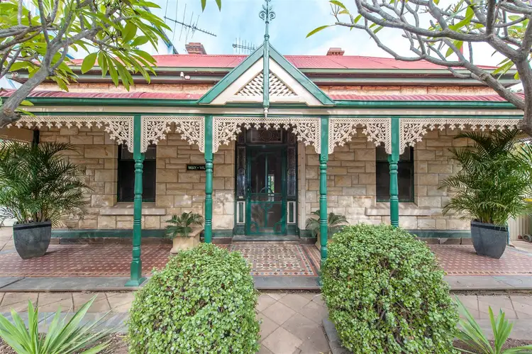9 Maria Street