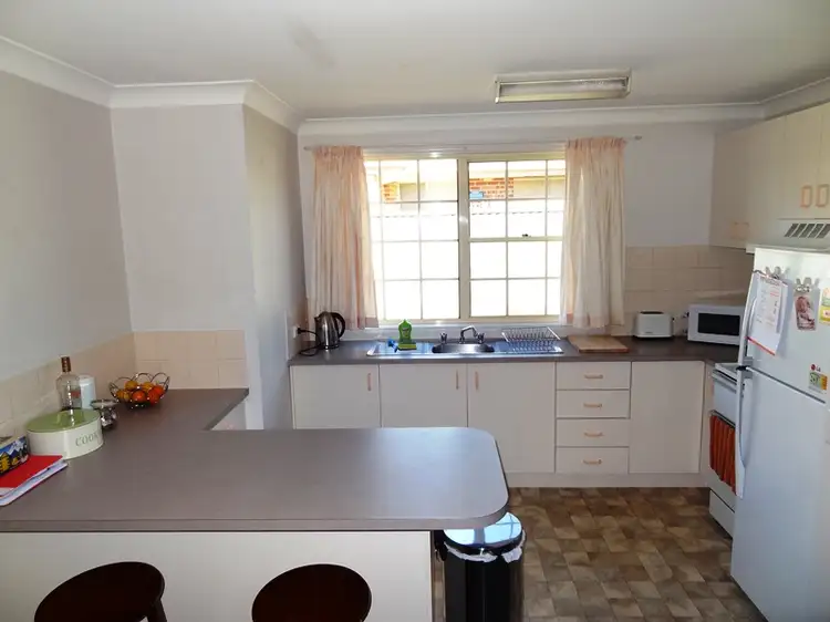 Fourth view of Homely unit listing, 1/354 Stewart Street, Bathurst NSW 2795