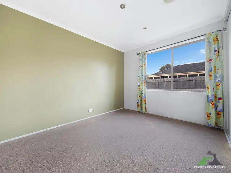 Sixth view of Homely house listing, 4 Thiele Court, Lynbrook VIC 3975