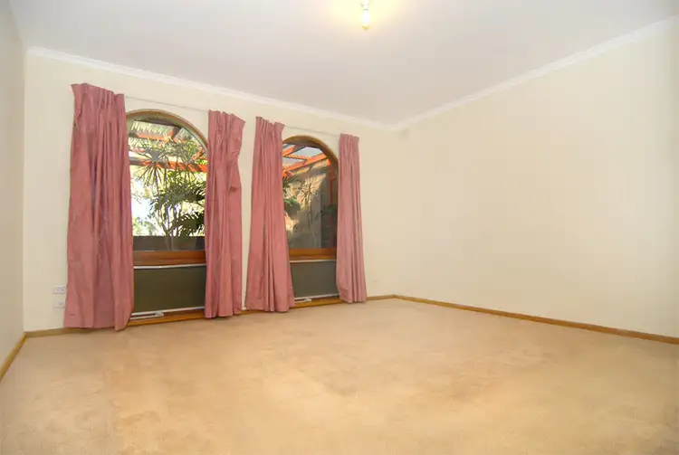 Sixth view of Homely house listing, 4 De Conno Court, Campbelltown SA 5074