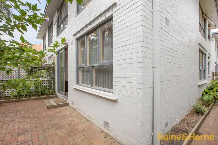 3/58 Mason St, Newport VIC 3015