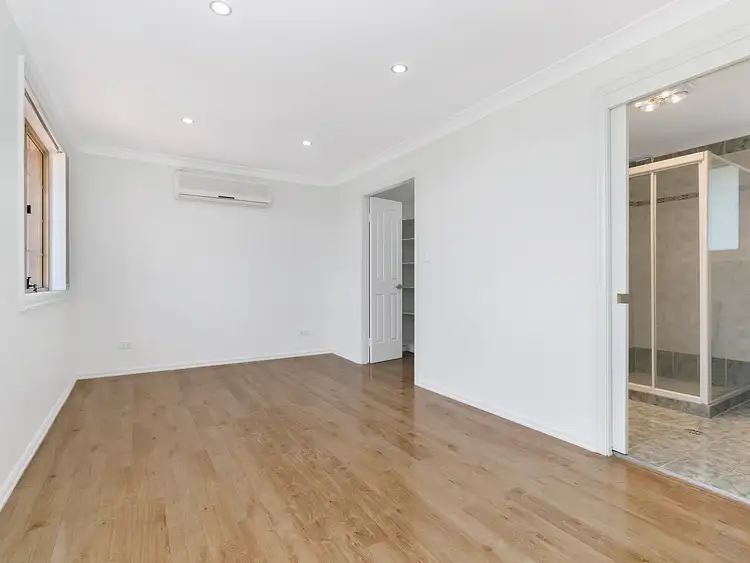 Fifth view of Homely house listing, 2 Chadley Place, West Hoxton NSW 2171