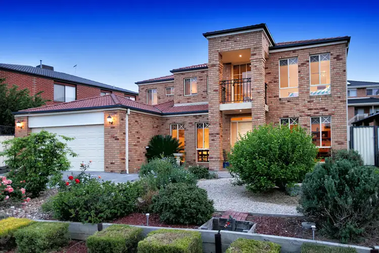 4 Hurley Rise, Roxburgh Park VIC 3064