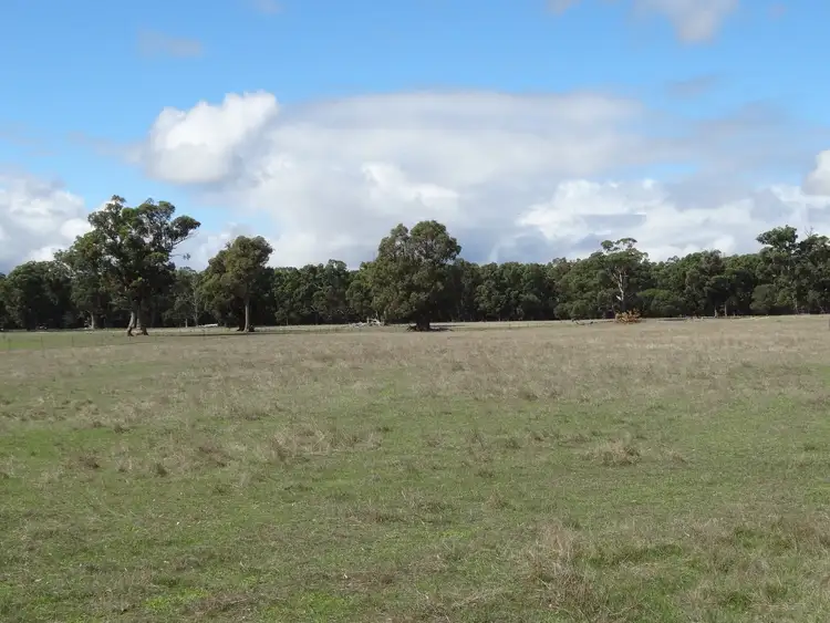 626 Ludlow Road North, Capel WA 6271