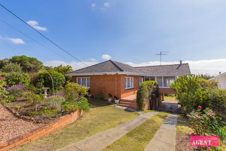 6 Mont D'or Parade, Highton VIC 3216