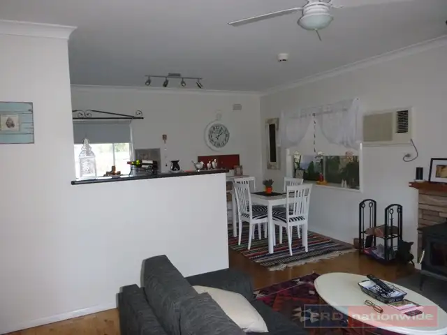 Fifth view of Homely house listing, 10 Crofton Avenue, Batlow NSW 2730