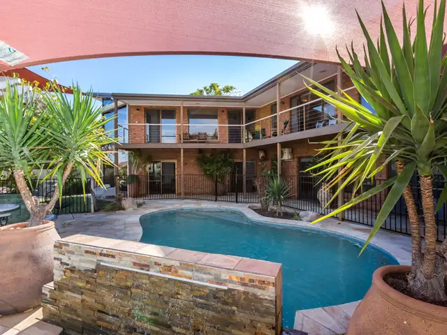 5 Olive Pink Grove, Desert Springs NT 870