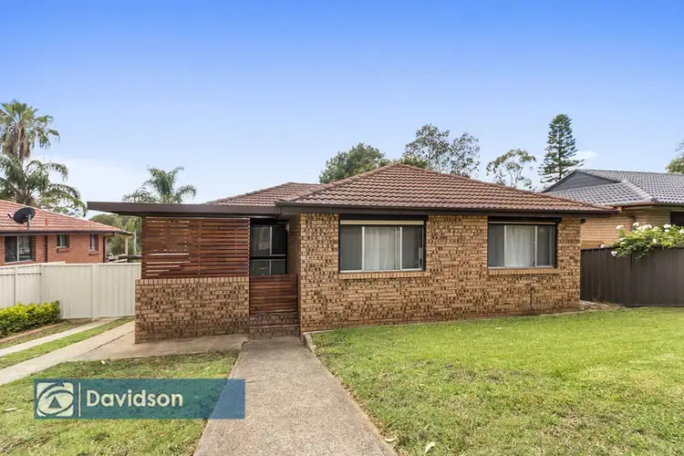 18 Queenscliff Drive, Woodbine NSW 2560
