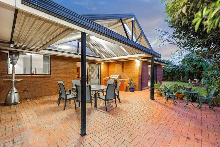 30 Dickenson Street, Altona Meadows VIC 3028