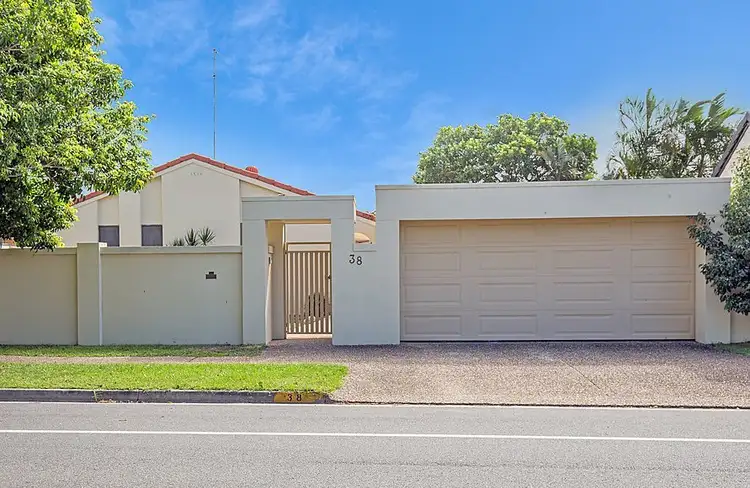 38 Campbell Street, Sorrento QLD 4217