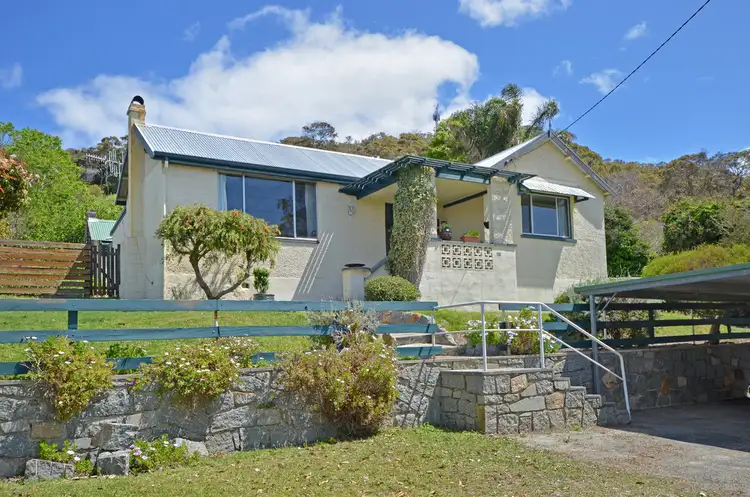 219 Serpentine Rd, Mount Melville WA 6330