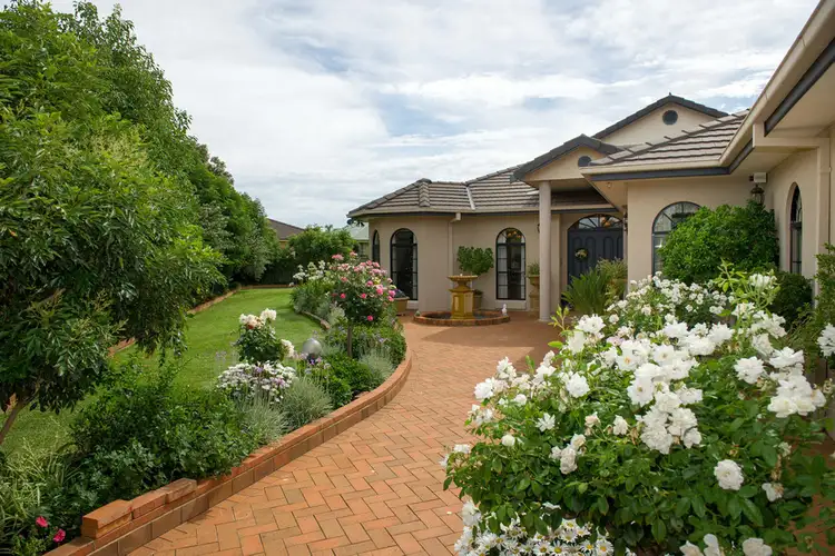 4 Murrumbidgee Place, Dubbo NSW 2830