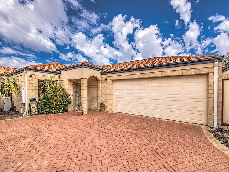 4/12 Sylvia Street