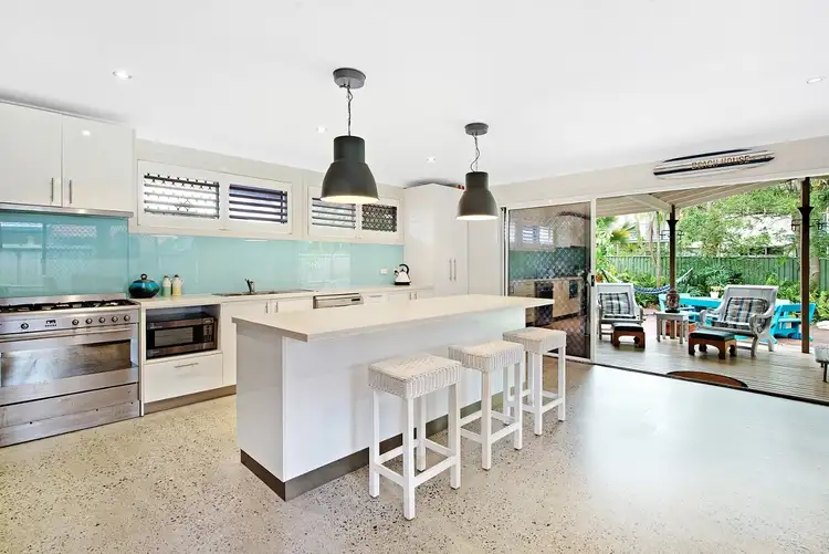 37 Atlantic Avenue, Mermaid Beach QLD 4218