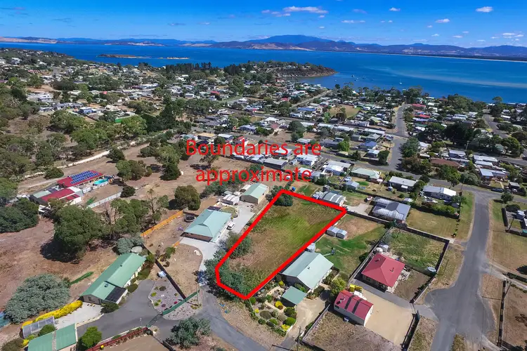 8 Neagarra Street, Dodges Ferry TAS 7173